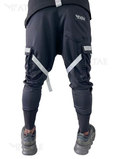 Pantaloni negri cu banda alba aplicata