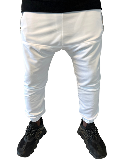 Pantaloni albi cu diverse cusaturi orizontale