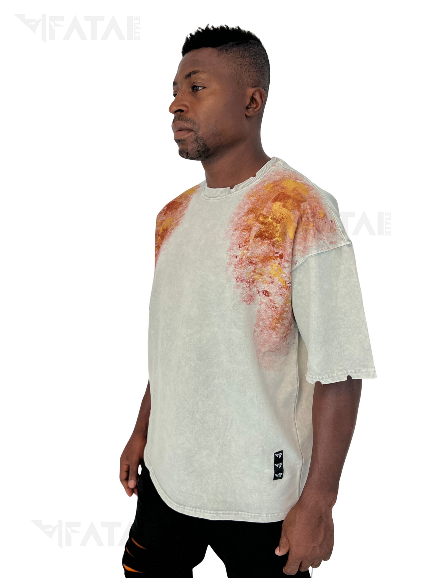 Tricou gri vopsit manual