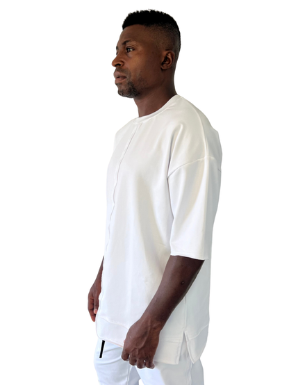 Tricou alb oversize cu multiple taieturi