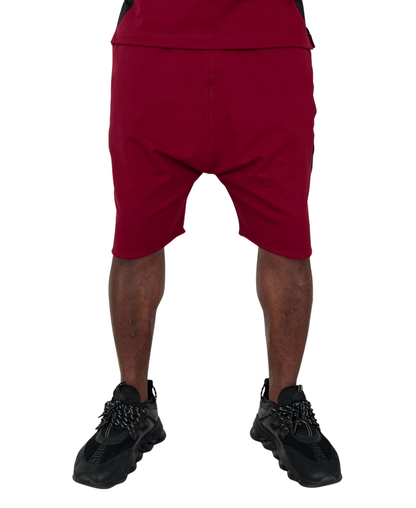 Pantaloni scurti burgundy cu detalii din plasa neagra