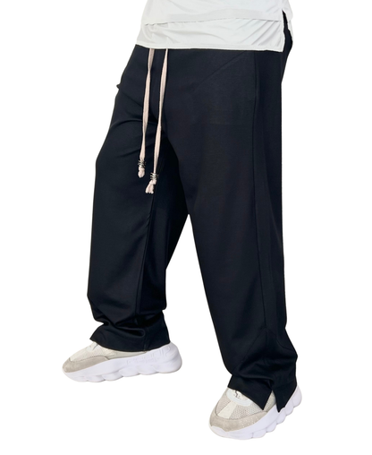 Pantaloni negri cu snur crem si cusaturi de design