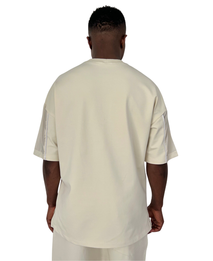 Tricou off-white (crem) cu detalii din fas si vipusca alba