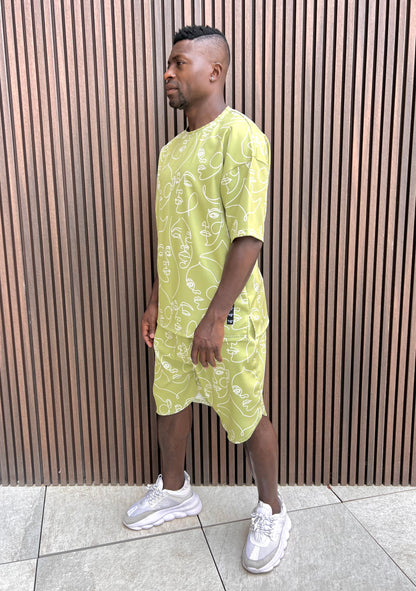 Pantaloni verzi cu design grafic