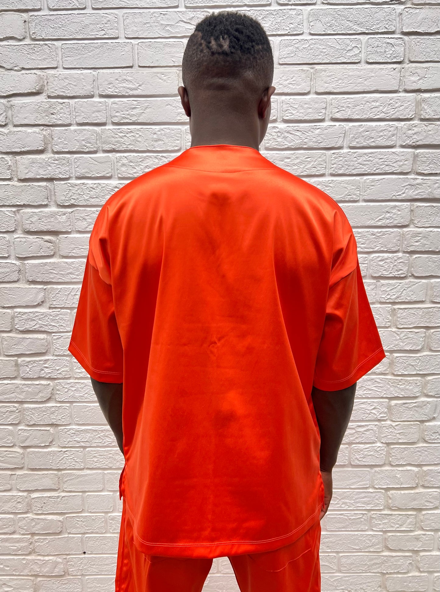 Tricou portocaliu cu decolteu