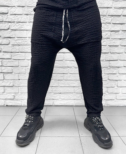 Pantaloni negri din material vaporos