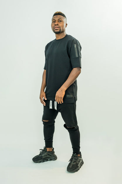 Tricou negru cu fermoar pe maneca