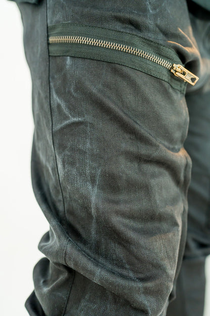 Blugi elasteci cu detalii pe fata (negru in degrade)