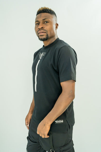 Tricou negru cu print pe fata