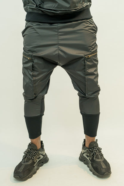 Pantaloni in combinatie de fas cu design din fermoare