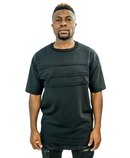 Tricou negru cu design pe fata
