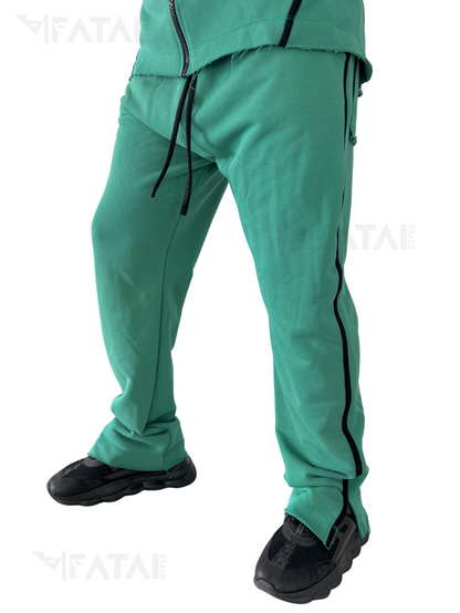 Compleu verde cu detalii negre