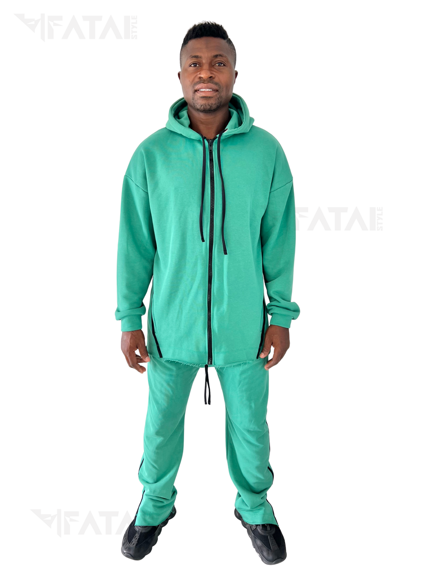 Compleu verde cu detalii negre