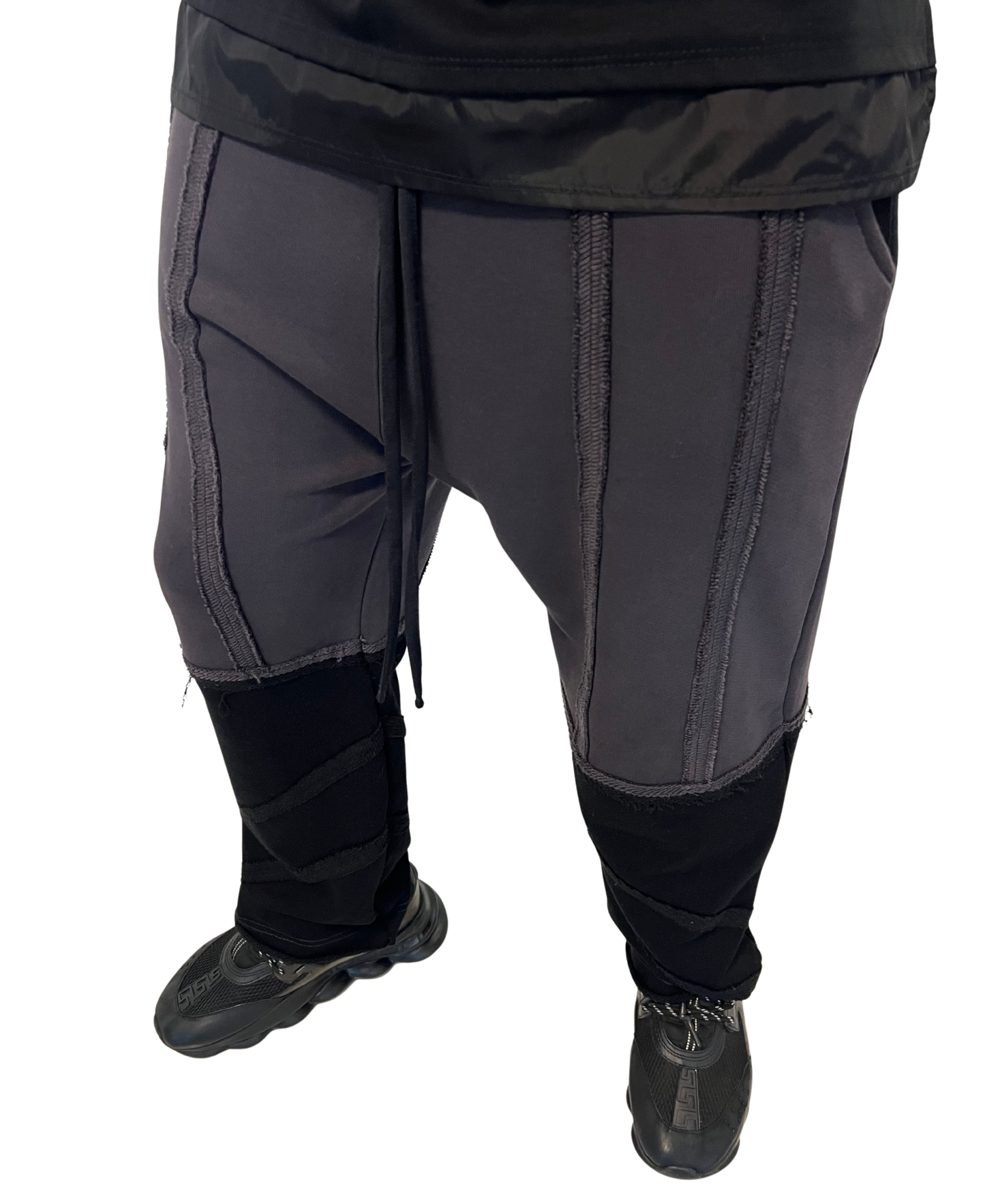 Pantaloni gri inchis/negru