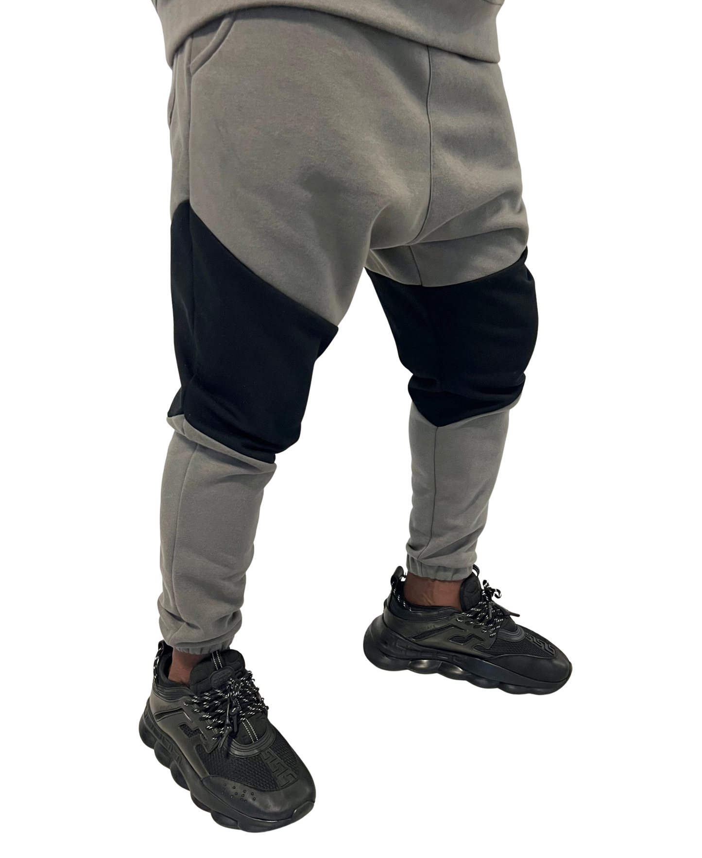 Pantaloni in doua combinatii de gri