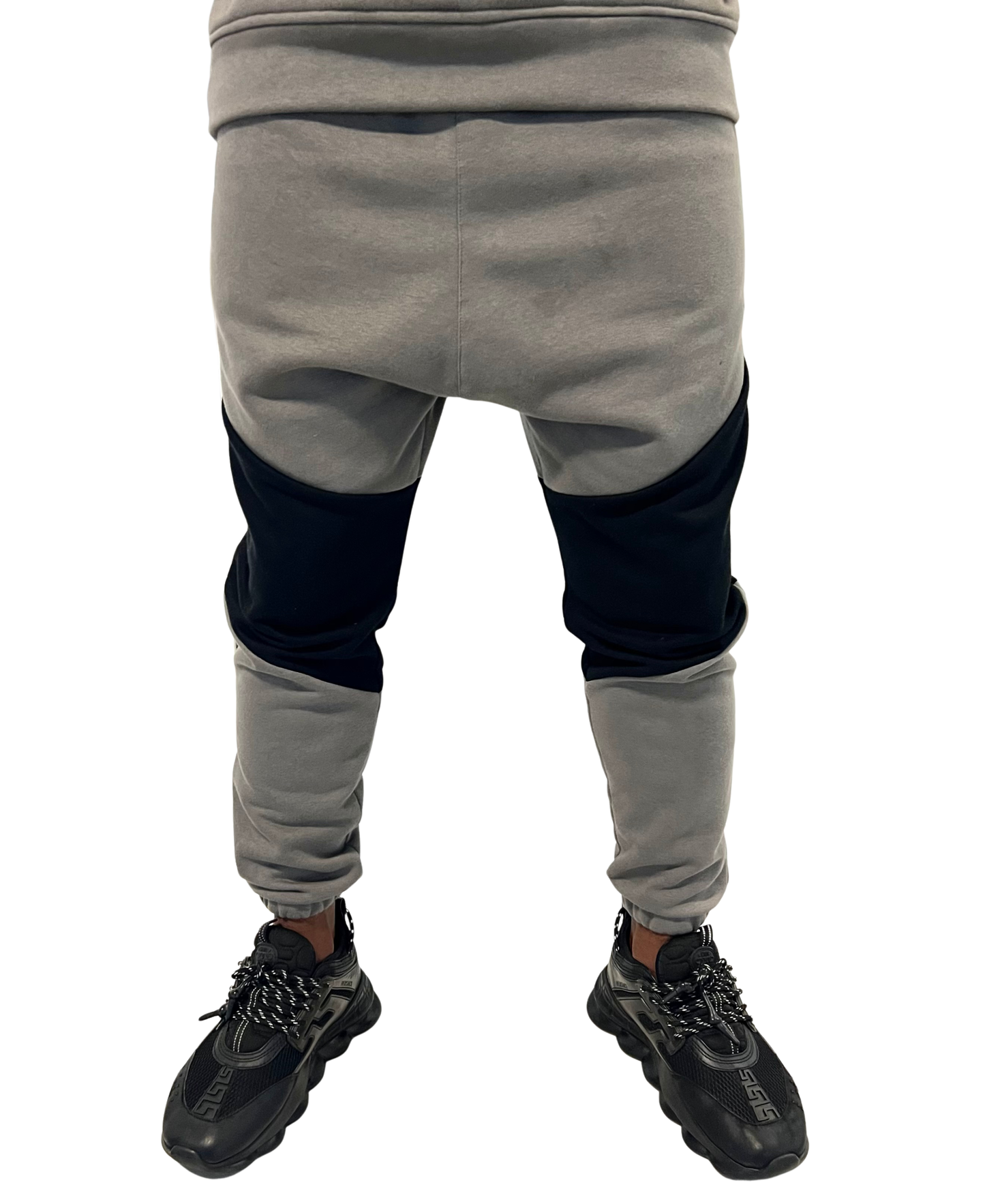 Pantaloni in doua combinatii de gri