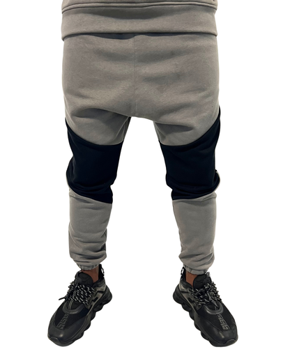 Pantaloni in doua combinatii de gri