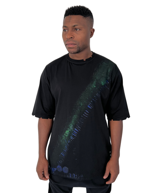 Tricou negru inchis vopsit manual