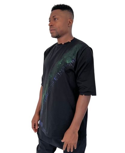 Tricou negru inchis vopsit manual