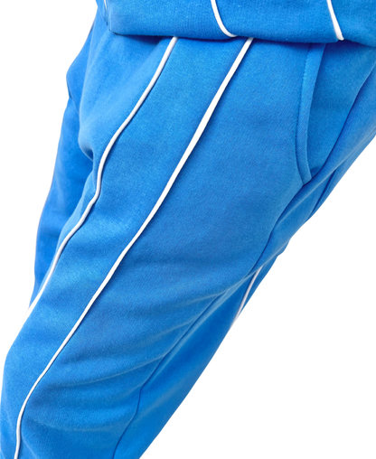 Trening bleu cu detalii albe