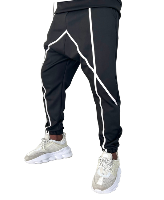 Pantaloni negri cu dungute albe aplicate