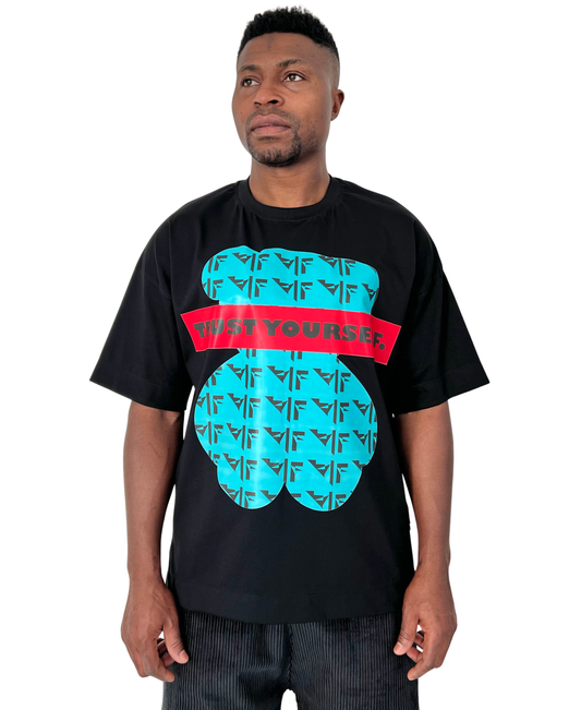 Tricou negru cu print ursulet