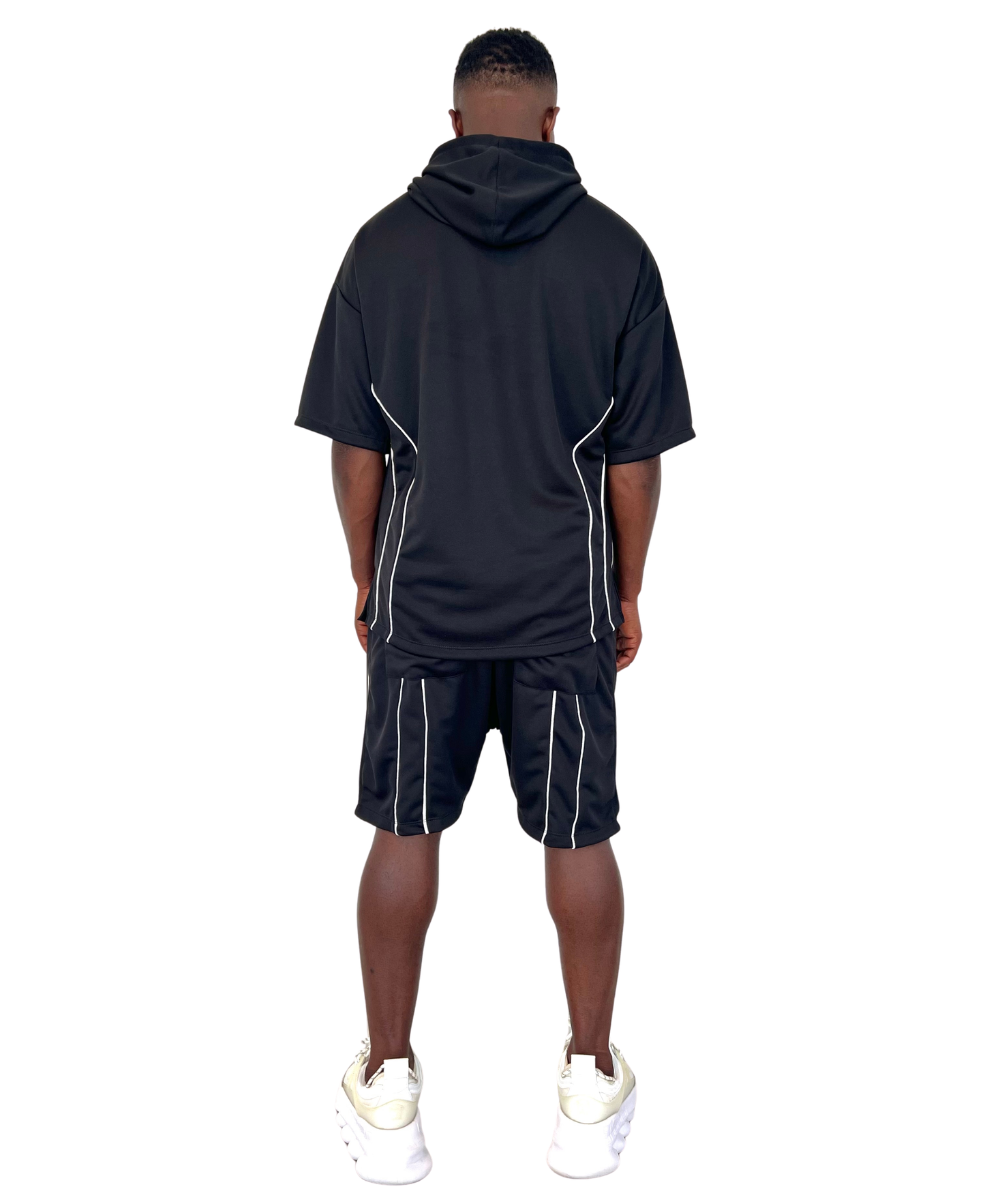 Compleu negru cu vipusca alba