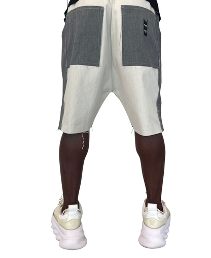 Pantaloni scurti tip blugi