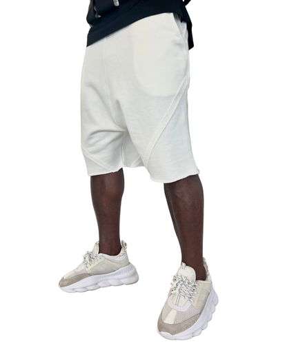 Pantaloni albi cu diverse cusaturi de design