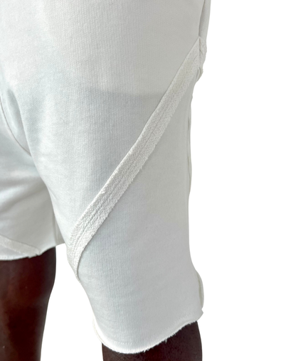 Pantaloni albi cu diverse cusaturi de design