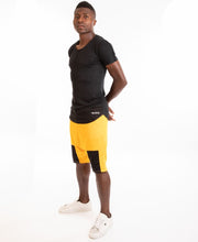 Încarcă imaginea în vizualizatorul Galerie, Yellow short trousers with black square - Fatai Style
