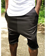Încarcă imaginea în vizualizatorul Galerie, Black Short Trousers with zip design - Fatai Style
