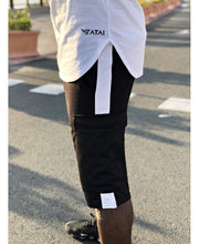 Încarcă imaginea în vizualizatorul Galerie, Short Trousers with white line and side pocket - Fatai Style

