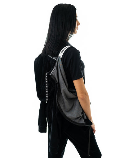 Bluza neagra de catifea cu spatele lung