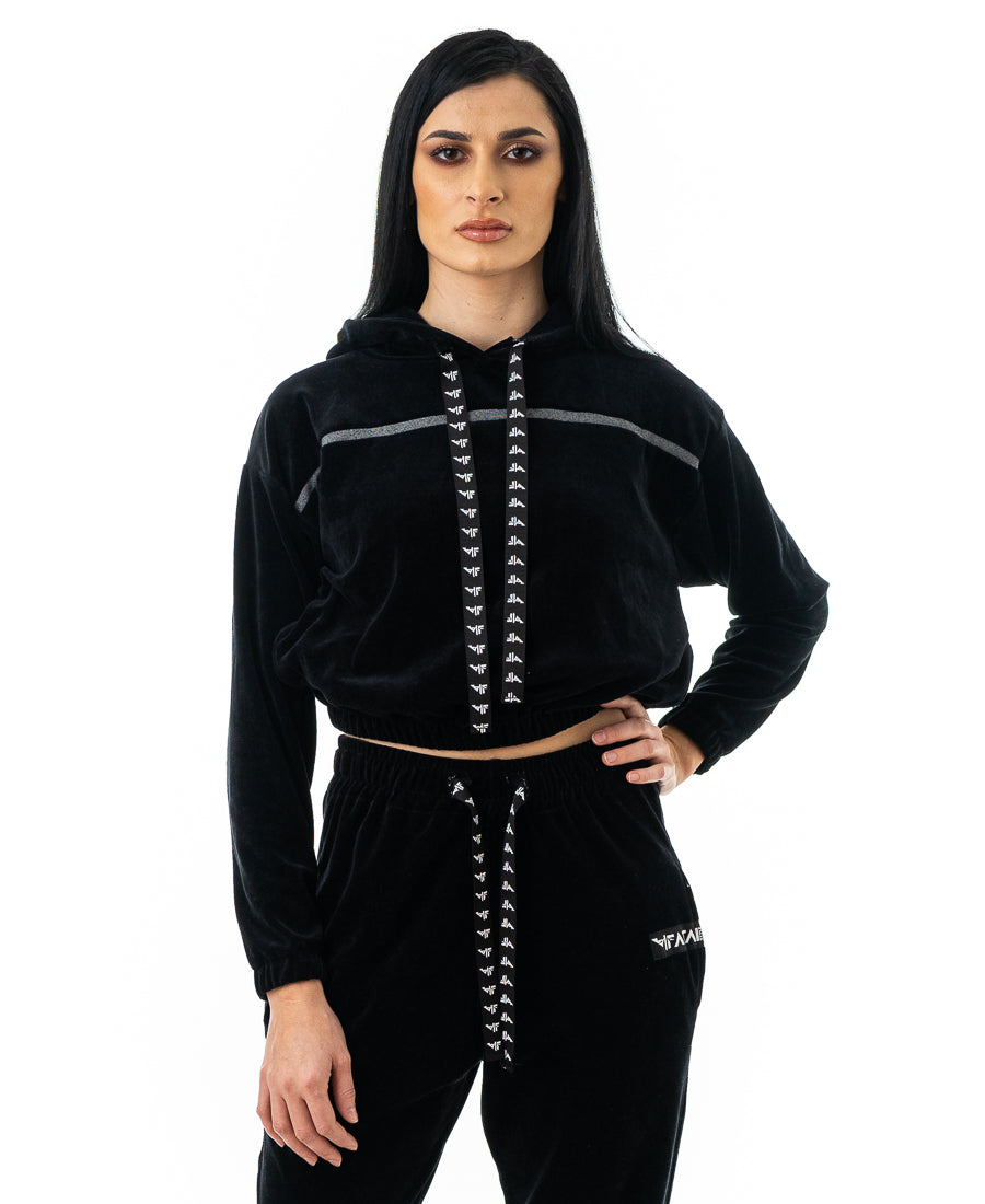 Bluza neagra de catifea cu model orizonal, gluga si elastec in talie