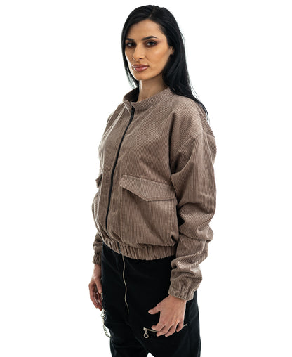 Jacheta bej cu buzunare aplicate