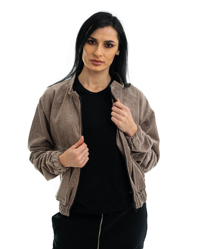 Jacheta bej cu buzunare aplicate