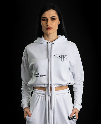 Bluza alba imprimata cu text si logo Fatai Style