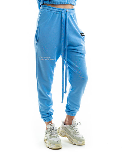 Pantaloni bleu imprimati cu folie aplicata prin termotransfer