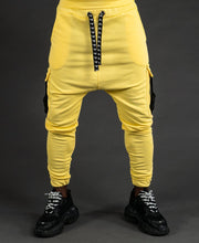Încarcă imaginea în vizualizatorul Galerie, Yellow trousers with accesories - Fatai Style
