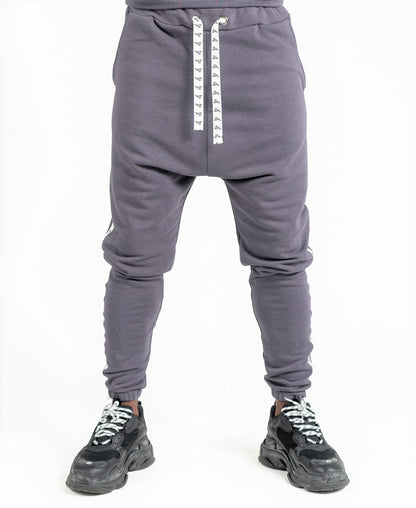 Pantaloni gri cu benzi logo Fatai Style albe laterale