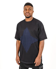 Încarcă imaginea în vizualizatorul Galerie, Tricou negru oversize cu design albastru

