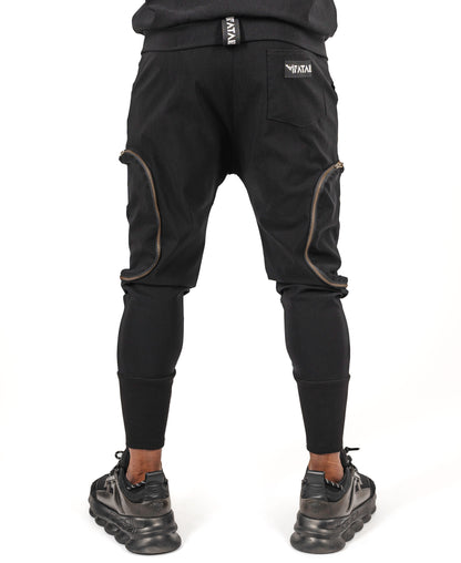 Pantaloni negri cu buzunare laterale detasabile