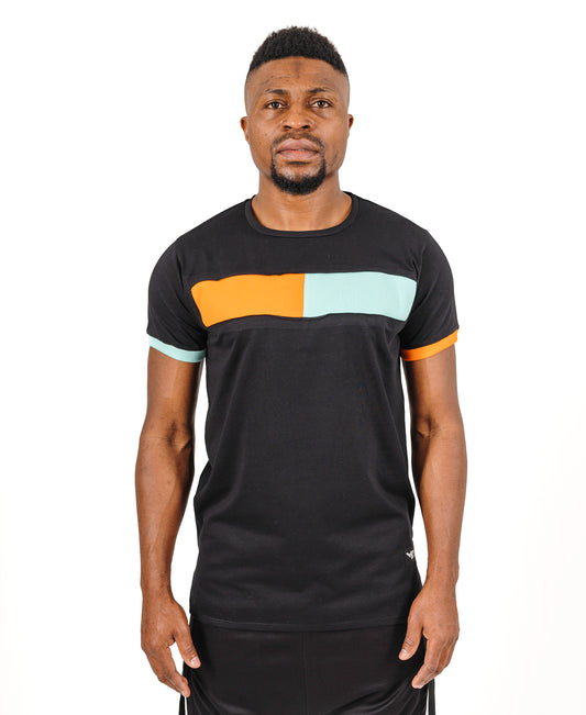 Tricou negru cu design in doua culori