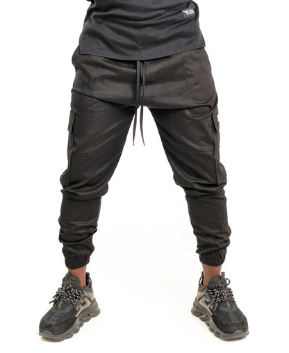 Pantaloni negri cu diverse cusaturi tip blugi