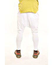 Încarcă imaginea în vizualizatorul Galerie, White trousers with silver zips - Fatai Style
