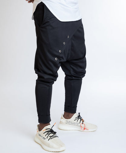 Black trousers with metal accesories - Fatai Style