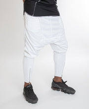 Încarcă imaginea în vizualizatorul Galerie, White trousers with front design - Fatai Style
