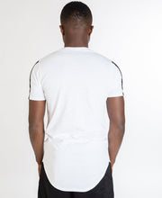 Încarcă imaginea în vizualizatorul Galerie, White t-shirt with black design - Fatai Style
