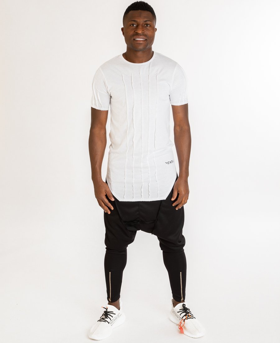 White t-shirt with vertical design - Fatai Style